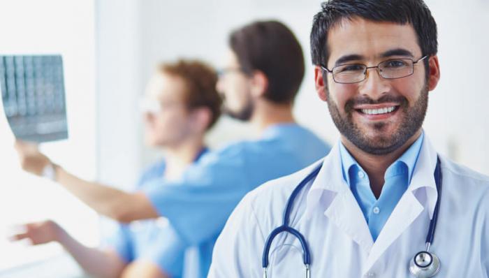 A New Doctor’s Guide to Paying Off Medical School Debt